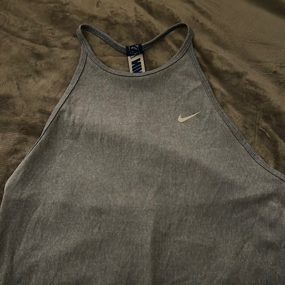 nike workout tank